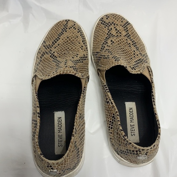 WOMEN’S Steve Madden Symba Tan Dark Brown Snake Skin Slip on shoe size 10M - Picture 10 of 11